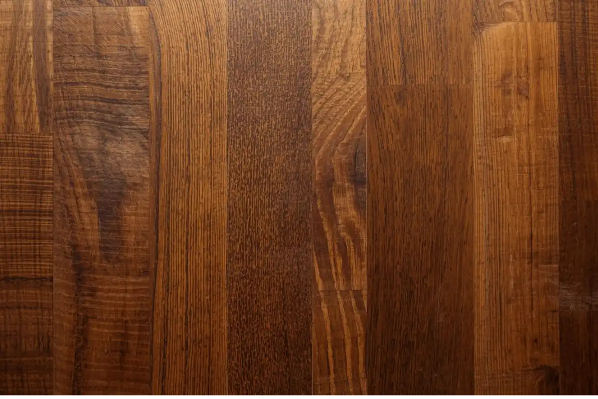 Natural oil finishing on sheesham wood furniture